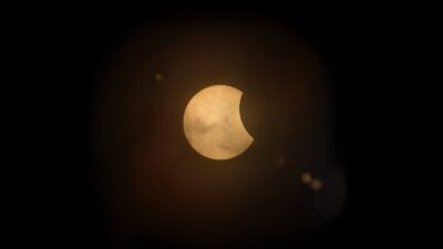 مجلس مدارس تورونتو يصوت على إلغاء الدراسة يوم حدوث ظاهرة الكسوف