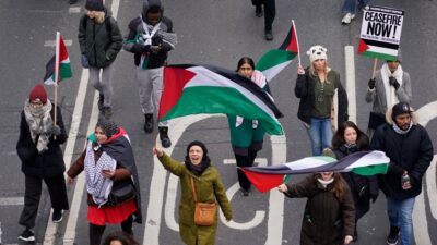 مظاهرات حاشدة في جميع أنحاء العالم للمطالبة بوقف النار في غزة