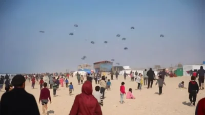 كندا تعتزم إسقاط المساعدات جواً في غزة