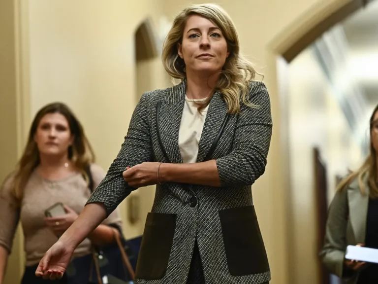 Melanie Joly hamas negotiate Israel canada 4x3