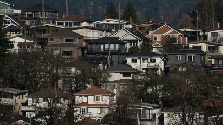 houses are seen on a hill 1 6696487