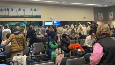 معاناة كبيرة لركاب رحلة Air Canada بعد 27 ساعة من الانتظار والتأخيرات!