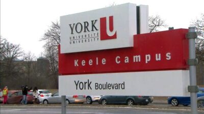 إضراب 3 آلاف من المعلمين والموظفين في جامعة يورك بتورونتو