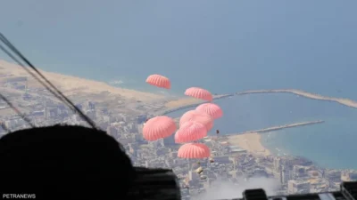 القوات الأردنية تنفذ 5 عمليات انزال جوي للمساعدات الإغاثية شمال غزة
