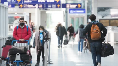 رفع رسوم تسجيل الأمتعة في رحلات WestJet وAir Canada