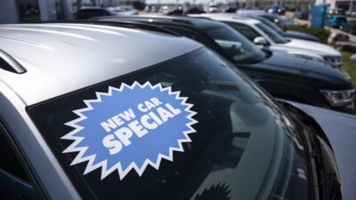 انخفاض مبيعات التجزئة في كندا خلال يناير … وتراجع كبير في مبيعات السيارات