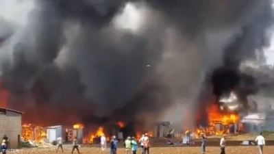 فيديو – اندلاع حريق هائل في مخيم للنازحين السوريين شرقي لبنان
