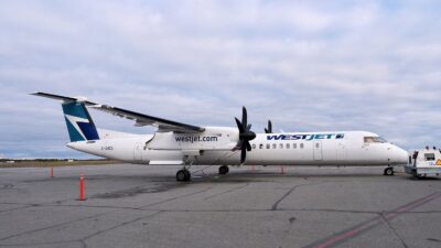 طيارو شركة WestJet يصوتون لصالح الإضراب!