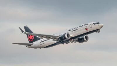 هبوط اضطراري لطائرة Air Canada بعد الإعلان عن حالة طوارئ