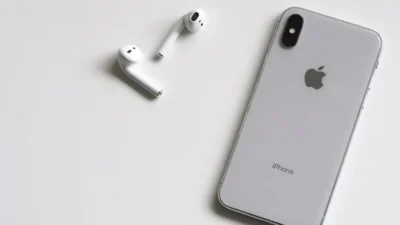 مستخدمو آيفون يبلغون عن مشاكل في تحديث iOS 18.2