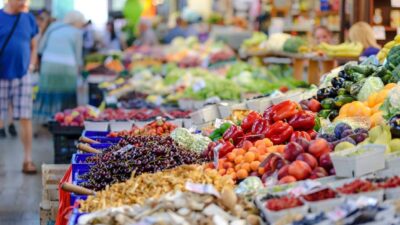 الحكومة الفيدرالية تتفاوض مع 12 شركة بقالة أجنبية لدخول كندا وزيادة المنافسة