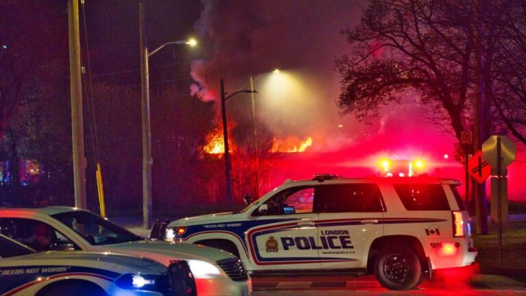 train fire london april 2024 1 6856462 1713788251884