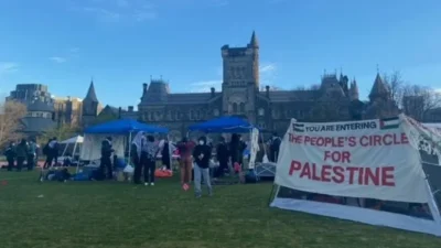 جامعة تورونتو تعقد اجتماع حاسم مع المتظاهرين المؤيدين لفلسطين