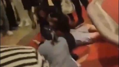 فيديو – رجل يموت من السعادة بعد فوزه بالجائزة الكبرى في الكازينو!