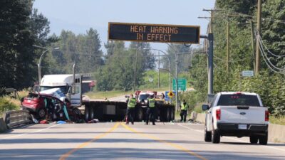 مصرع شخصين وطفل في حادث مروع بالطريق السريع في بريتش كولومبيا