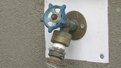 كالجاري تطالب السكان بخفض استهلاك المياه مؤقتا