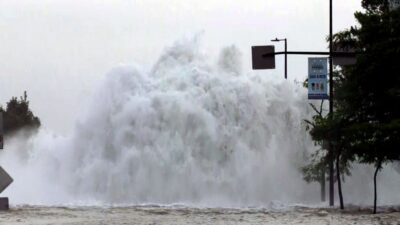 اغلاق عدة طرق في مونتريال بعد كسر كبير في أنابيب المياه