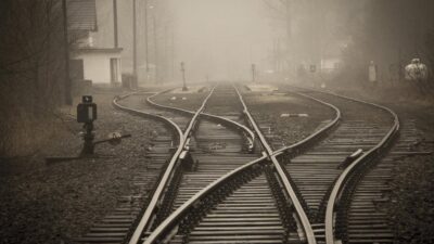 إضراب أكبر شركتي سكك حديدية كندا عن العمل … وهذه هي التفاصيل