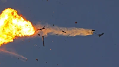حزب الله يطلق 130 صاروخا باتجاه اسرائيل