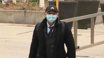 ضابط شرطة تورونتو يواجه 15 تهمة بعد سرقة بطاقة ائتمان شخص مفقود