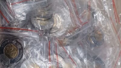 السجن لرجل من كيبيك قام باستيراد 26 ألف قطعة نقدية مزيفة!