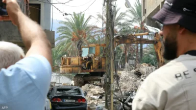 مقتل 10 رجال إطفاء في قصف اسرائيلي على لبنان