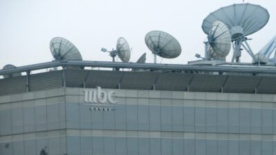 فيديو – إضرام النار في مقر قناة mbc السعودية في العراق…ما هو السبب؟