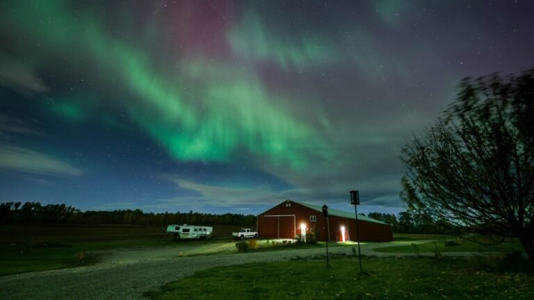 northern lights cremona alberta 1 7070077 1728595876375