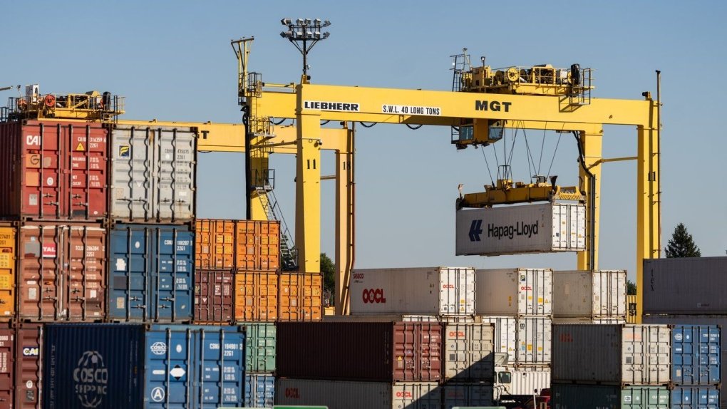 shipping containers port of montreal 1 7080442 1729450007156