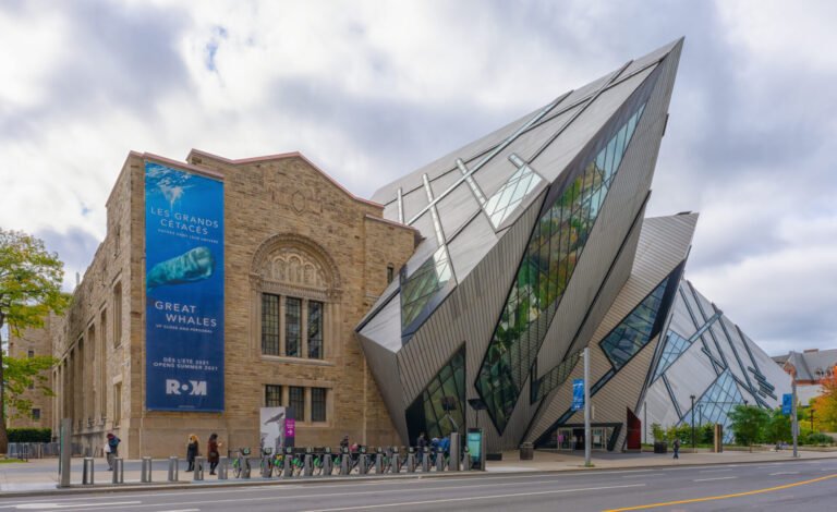 Royal Ontario Museum in Fall 2021
