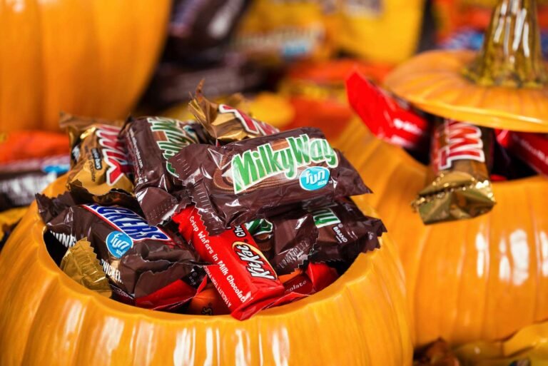 header halloween candy best and worst AdobeStock 288676166 Editorial Use Only 08bd343e297c4826a2a2cec678a2fb4f