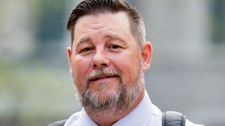 pat king 1 7120108 1732301140545