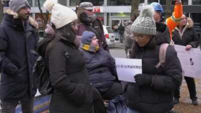 احتجاجات في كندا لطلاب ومقيمين مؤقتين ضد سياسيات الحكومة
