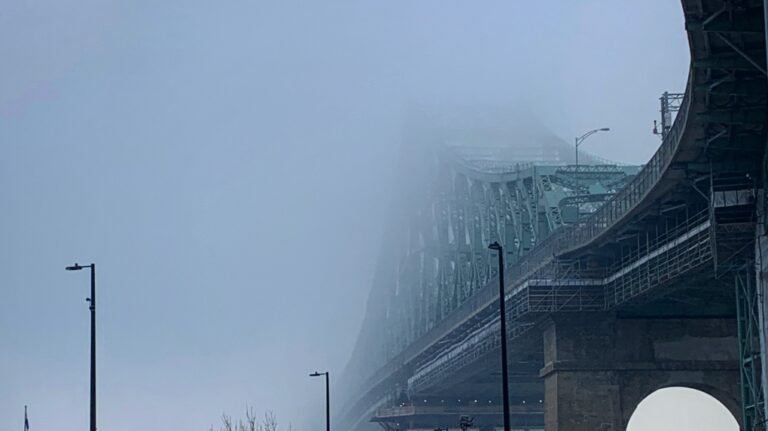 fog shrouds jacques cartier bridge 1 4791815 1735211785098