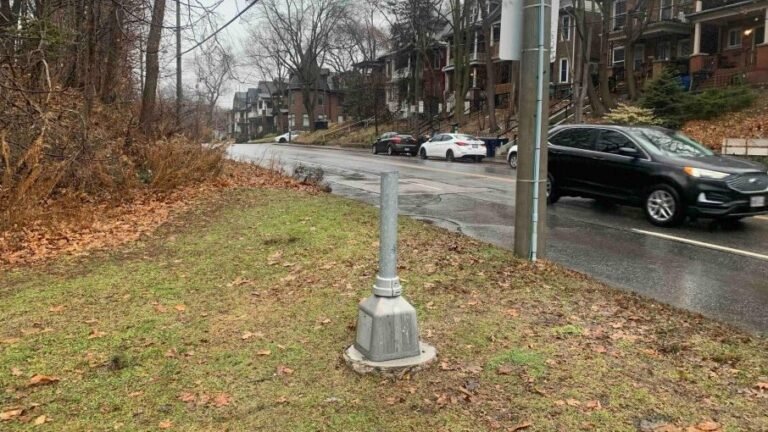 Parkside Drive speed camera 2 edited