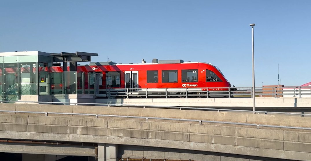 line 4 airport link oc transpo ottawa 9