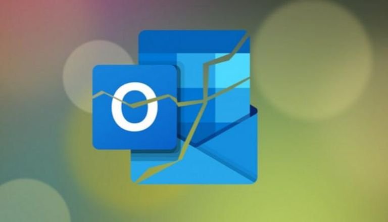 217 013911 microsoft email service suffers outage 700x400