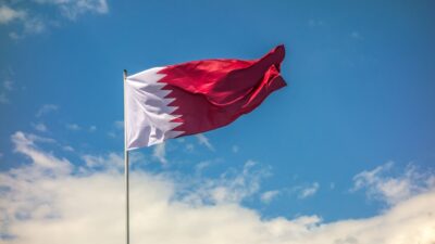 قطر تعلن إيقاف حركة الملاحة الجوية