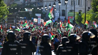 100 ألف متظاهر داعم لفلسطين في العاصمة الإسبانية مدريد!