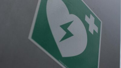 طبيب قلب يحذر من 4 إشارات دقيقة قد تنذر بأمراض خطيرة