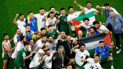 فيديو – فرحة مشتركة بعد تأهل تاريخي لسوريا وفلسطين في كأس العرب