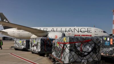 إغلاق أجواء الشرق الأوسط يشل حركة الطيران ويعطل آلاف المسافرين