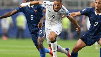 عاصفة رعدية تؤجل الشوط الثاني من مباراة فرنسا والعراق