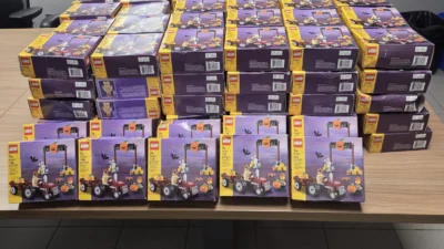 القبض على رجل سرق 200 صندوق من لعبة LEGO في أونتاريو!