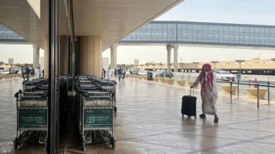 السعودية تمدد تعليق العمليات في مطار الملك خالد بالرياض