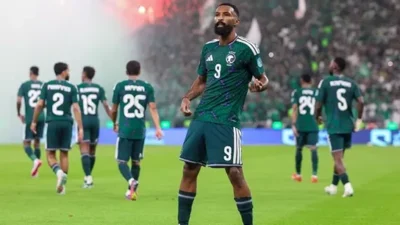السعودية تهزم الإمارات وتظفر بكأس الخليج 27