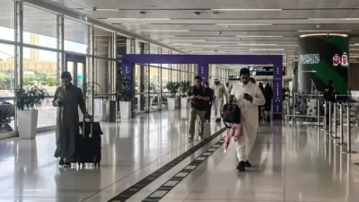 السعودية تؤكد أن هجوم مطار الرياض خلّف 12 قتيلاً و309 مصابين
